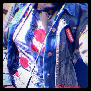 Red Floral Shirt -3/4 length sleeves ❤️